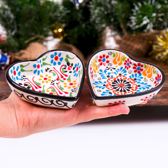 Turkish Cini Porcelain Bowl Christmas Favors, Christmas Party Favors, New Year Xmas Favors Coworker Happy Holiday Favors Items designed by Happy Times Favors, a handmade gift shop. We designed this tile/ceramic/porcelain bohemian theme wedding favor ideas, boho gifts, handmade candy bowl, Best for Wedding Gift, Bridal Shower gift, Baby Shower gift, Christening gift, Baptism gift, Graduation gift, birthday gift or any Party favors.