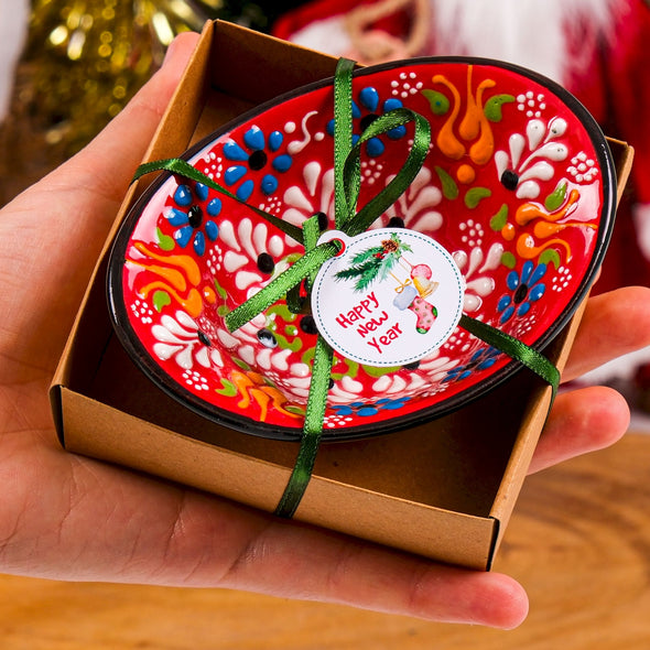 Turkish Cini Porcelain Bowl Christmas Favors, Christmas Party Favors, New Year Xmas Favors Coworker Happy Holiday Favors Items designed by Happy Times Favors, a handmade gift shop. We designed this tile/ceramic/porcelain bohemian theme wedding favor ideas, boho gifts, handmade candy bowl, Best for Wedding Gift, Bridal Shower gift, Baby Shower gift, Christening gift, Baptism gift, Graduation gift, birthday gift or any Party favors.