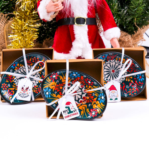 Turkish Cini Porcelain Bowl Christmas Favors, Christmas Party Favors, New Year Xmas Favors Coworker Happy Holiday Favors Items designed by Happy Times Favors, a handmade gift shop. We designed this tile/ceramic/porcelain bohemian theme wedding favor ideas, boho gifts, handmade candy bowl, Best for Wedding Gift, Bridal Shower gift, Baby Shower gift, Christening gift, Baptism gift, Graduation gift, birthday gift or any Party favors.