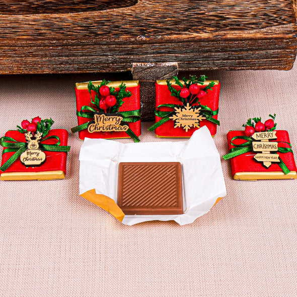 Christmas Chocolate Box, Christmas Present Idea Chocolate Favor, Christmas Chocolate Gift, Xmas Gift Idea, Noel Gift, Christmas Gifts for Girlfriend, Xmas Chocolate Box, Holiday Chocolate Designed by Happy Times Favors, a handmade gift shop ideal for christmas present idea unique Christmas gift Noel gift Christmas chocolate gift box Xmas Gift