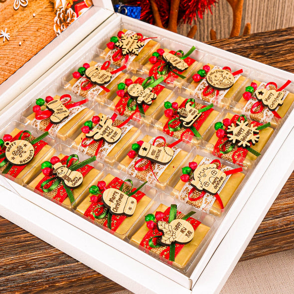 Christmas Chocolate Box, Christmas Present Idea Chocolate Favor, Christmas Chocolate Gift, Xmas Gift Idea, Noel Gift, Christmas Gifts for Girlfriend, Xmas Chocolate Box, Holiday Chocolate Designed by Happy Times Favors, a handmade gift shop ideal for christmas present idea unique Christmas gift Noel gift Christmas chocolate gift box Xmas Gift