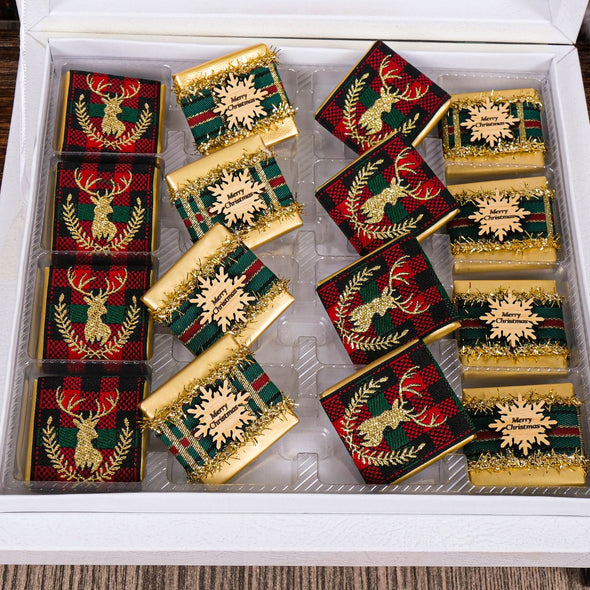 Christmas Chocolate Box, Christmas Present Idea Chocolate Favor, Christmas Chocolate Gift, Xmas Gift Idea, Noel Gift, Christmas Gifts for Girlfriend, Xmas Chocolate Box, Holiday Chocolate Designed by Happy Times Favors, a handmade gift shop ideal for christmas present idea unique Christmas gift Noel gift Christmas chocolate gift box Xmas Gift