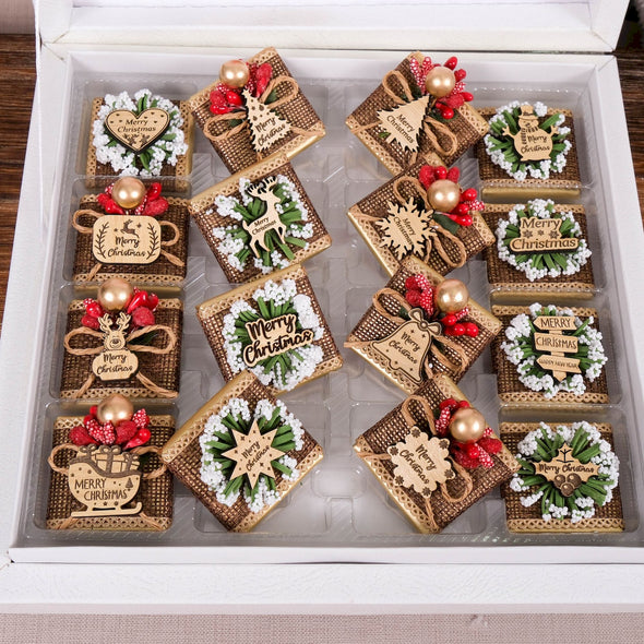 Christmas Chocolate Box, Christmas Present Idea Chocolate Favor, Christmas Chocolate Gift, Xmas Gift Idea, Noel Gift, Christmas Gifts for Girlfriend, Xmas Chocolate Box, Holiday Chocolate Designed by Happy Times Favors, a handmade gift shop ideal for christmas present idea unique Christmas gift Noel gift Christmas chocolate gift box Xmas Gift