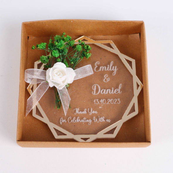 Personalized Wedding Favors Plexiglas Magnet, Bridal Shower Favors, Birthday Magnet Favor Items designed by Happy Times Favors, a handmade gift shop. Plexiglas magnet favor decorated with real natural dried flowers and Custom UV designs. Ideal for wedding favors, unique gifts for guests, thank you gifts, Baby shower, baptism, Communion, bridal shower, baptism, bridesmaid, engagement, party gifts.