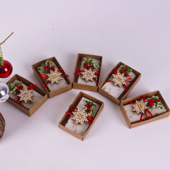 Christmas Gift, Scented Handmade Soap Gift for Christmas, Noel Items designed by Happy Times Favors, a handmade gift shop. Scented Soap decorated with real natural dried flowers and personalized wooden name tag. Ideal for Christmas, Noel, New Year, Happy Holiday. Personalized Christmas Gifts, Custom Gifts for Christmas, Christmas decorations, ornaments, Christmas Natural soap.