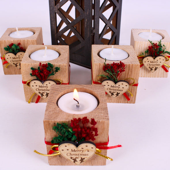 Personalized Christmas Gift, Christmas Wood Candle Holder, Noel New Year Happy Holiday Gifts Items designed by Happy Times Favors, a handmade gift shop. Wooden candle holder decorated with real natural dried flowers, personalized wooden name tag and tealight. Ideal for Christmas, Noel, New Year, Happy Holiday party gifts. Personalized Christmas Gifts, Custom Gifts for Christmas, Christmas decorations, ornaments