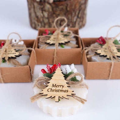 Personalized Christmas Favors Scented Soaps, Christmas Gifts for Family, Friends and Coworkers Items designed by Happy Times Favors, a handmade gift shop. Scented Soap decorated with real flowers and personalized wooden name tag. Ideal for Christmas, Noel, New Year, Happy Holiday. Personalized Christmas Gifts, Custom Gifts for Christmas, Christmas decorations, ornaments, Christmas Natural soap.